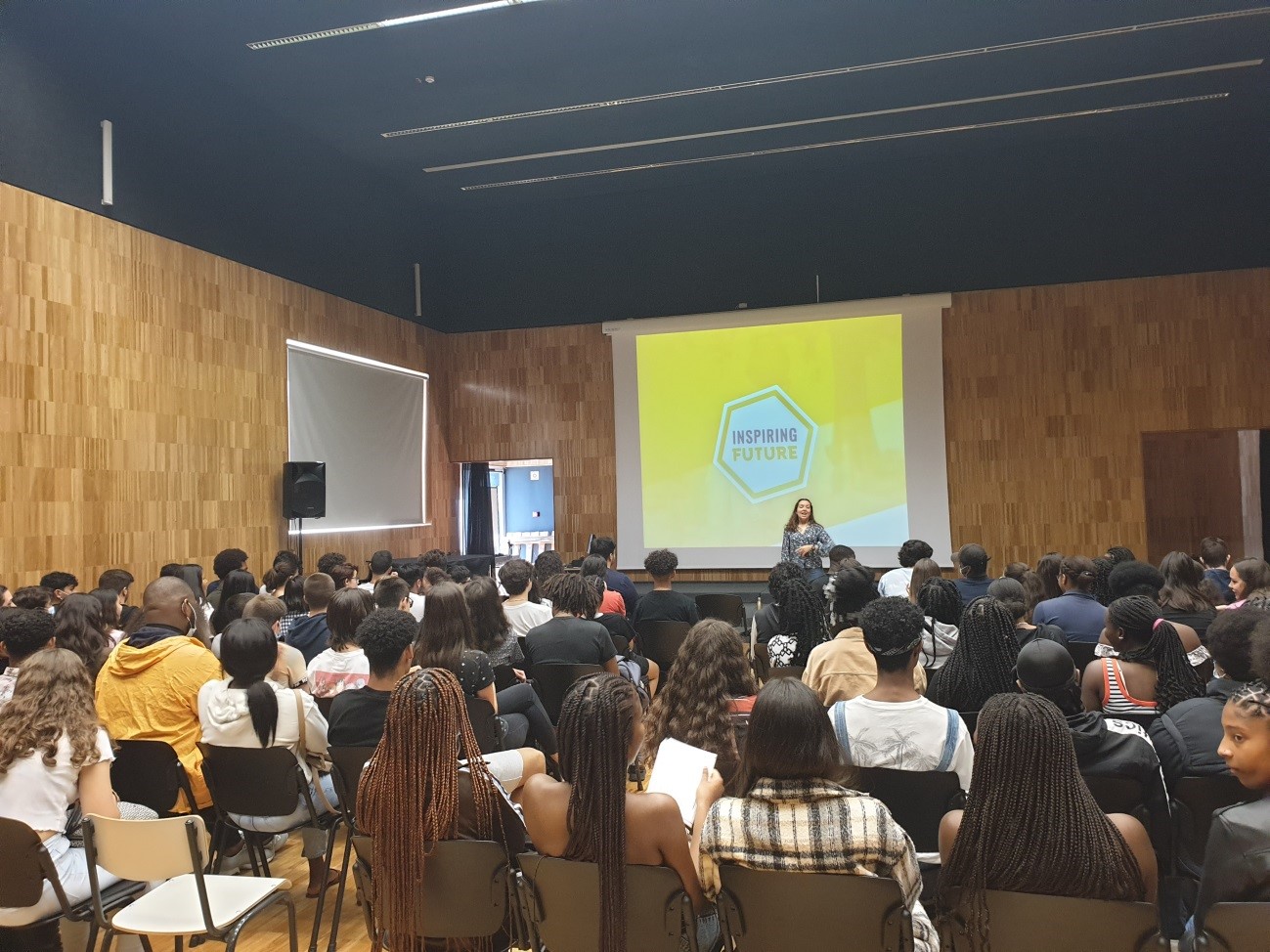 Inspiring Future 22 01